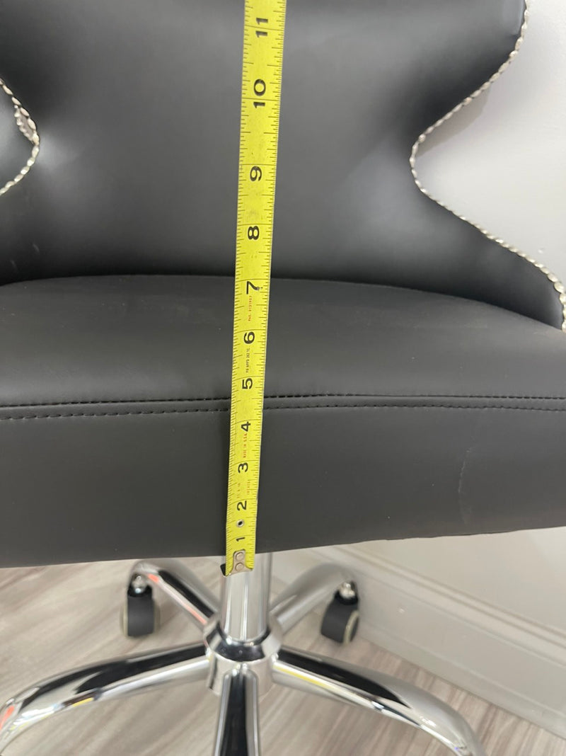 Royal black customer and technician chair for salons